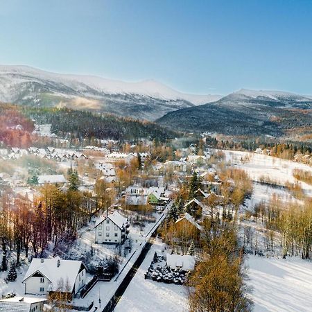 Wonder Home - Apartament Z Garazem, Ogrodkiem, Miejscem Na Grilla I Widokiem Na Karkonosze คาร์ปัตซ์ ภายนอก รูปภาพ